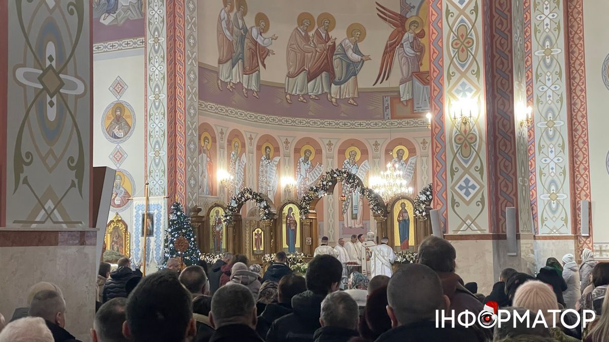 Йордан 2026: як у храмах Коломиї освячували воду. Фоторепортаж 1