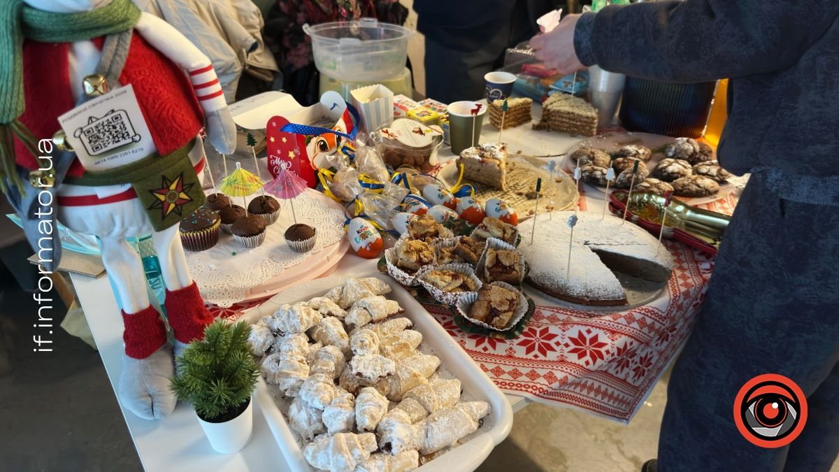 В Івано-Франківську пластуни запалили "Різдвяну свічечку" 4