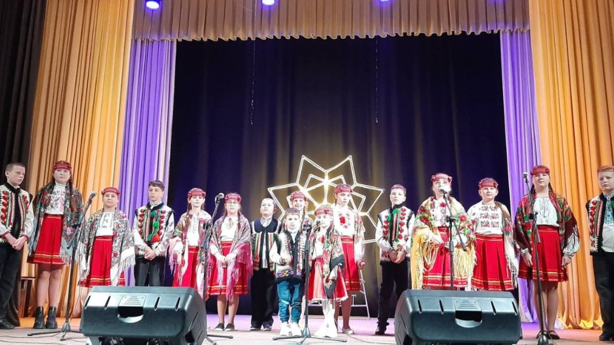 У Калуші пройшов дитячий фестиваль творчості "Різдвяні зірочки 2026"