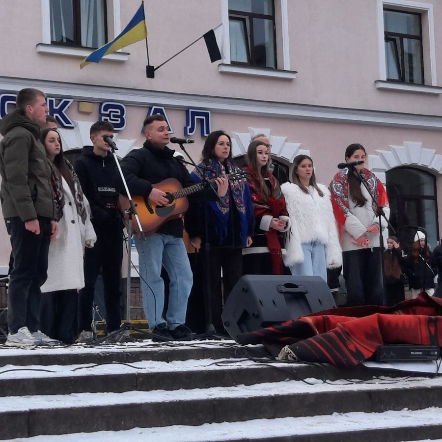 В Яремче пройшла благодійна Розколяда на підтримку воїнів 3