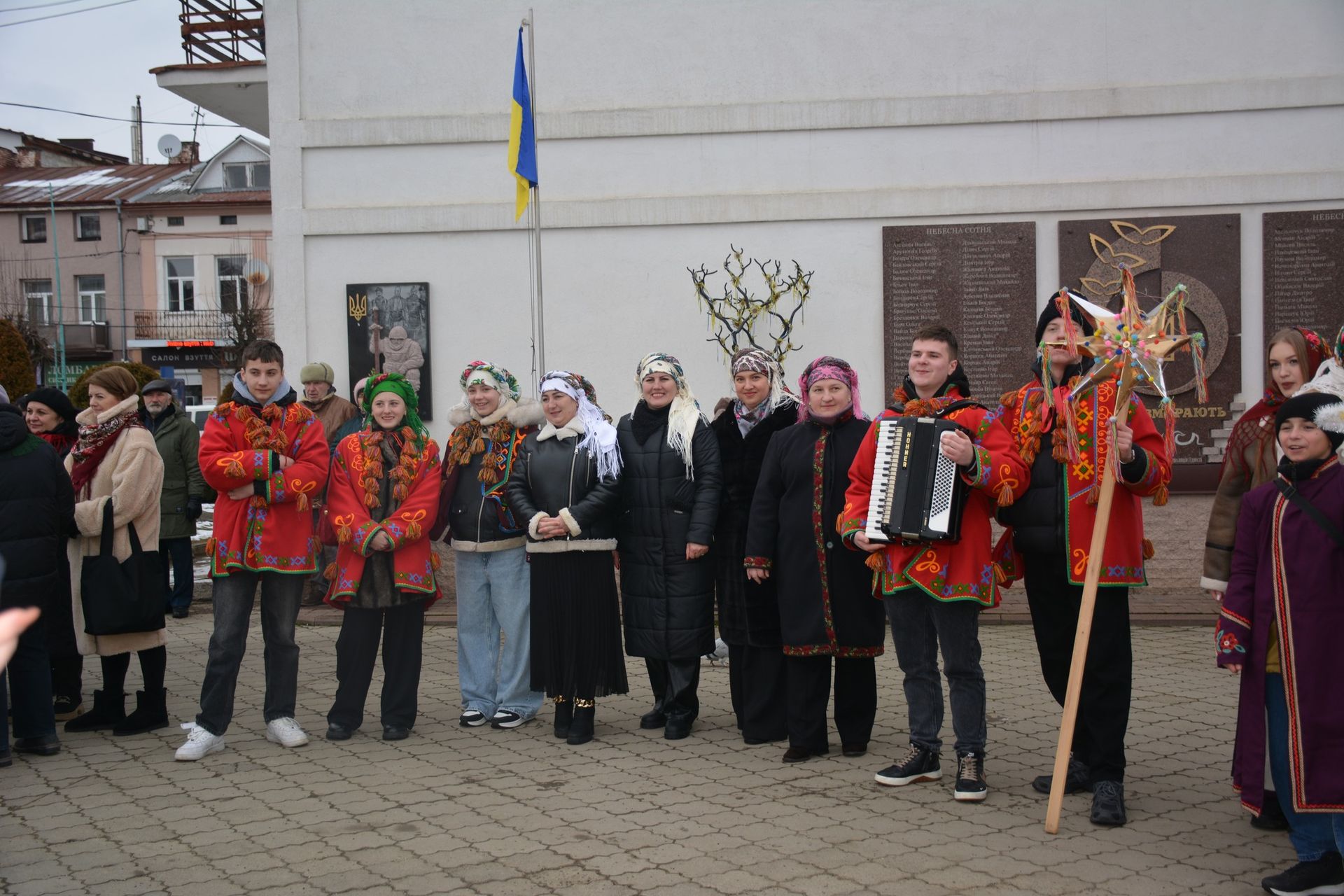 "Коляда для Ангелів": у Надвірній вшанували пам’ять загиблих Героїв 7