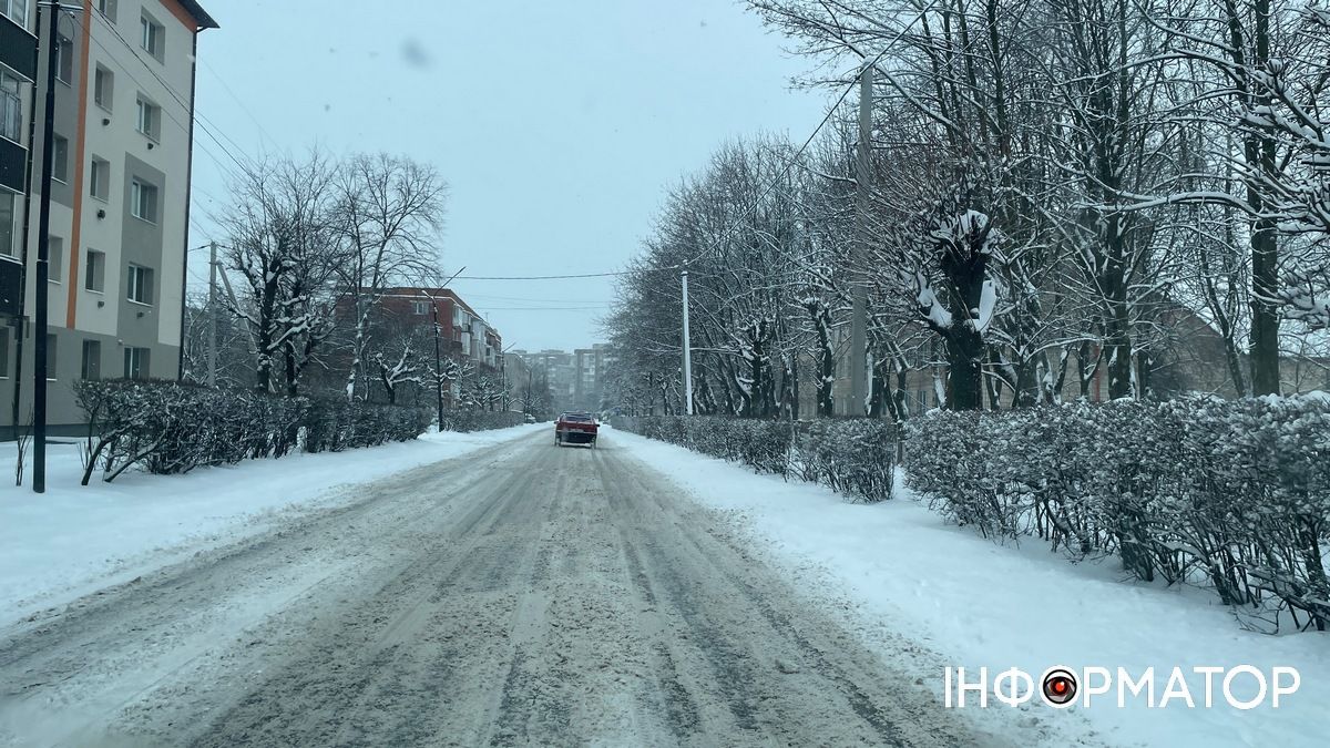 Чи розчищені дороги у Коломиї від снігу та що каже влада 5