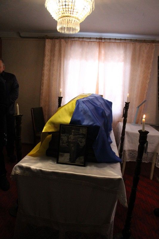 До Делятина на вічний спочинок повернувся Герой Василь Солоненко 8