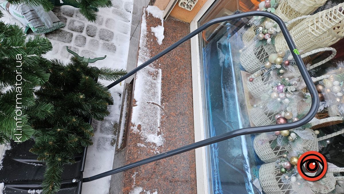 Які ціни на лопати для чистки снігу у Коломиї 4