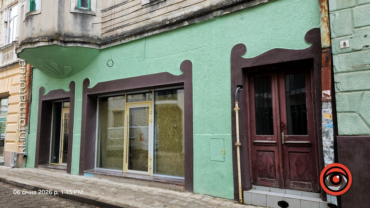 На народний суд: як після ремонту виглядає фасад австрісьйого будинку в Коломиї 5