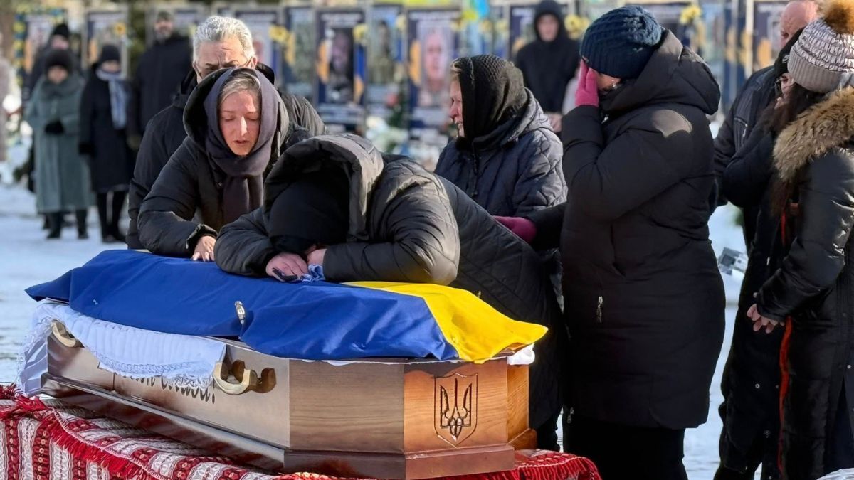 На Коломийщині попрощались із полеглим Героєм Романом Червінським