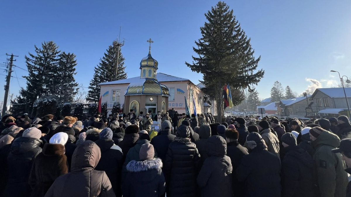 На вічний спочинок до Городенки повернувся воїн Сергій Яківчик 5