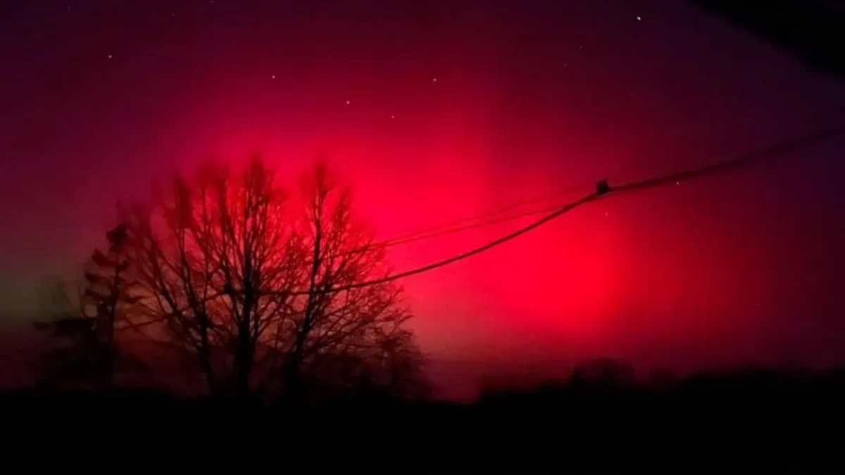 Дивовижне сяйво спостерігали в небі над Прикарпаттям. ФОТО
