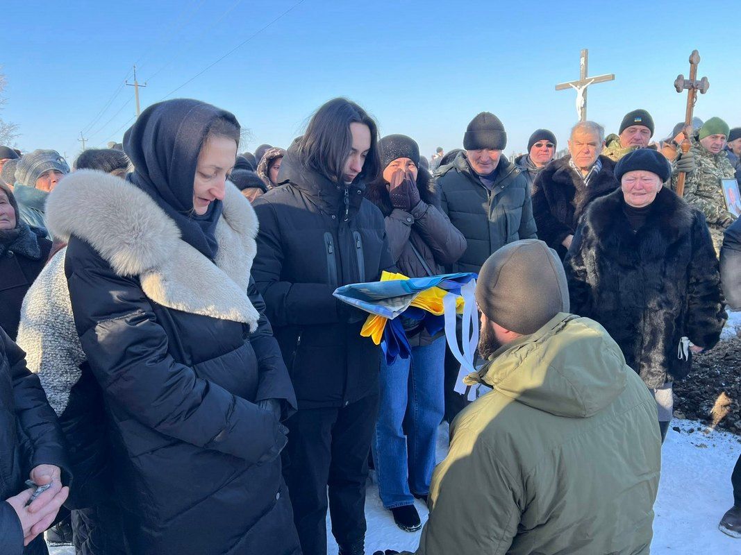 Городенка попрощалася із захисником Сергієм Яківчиком 12