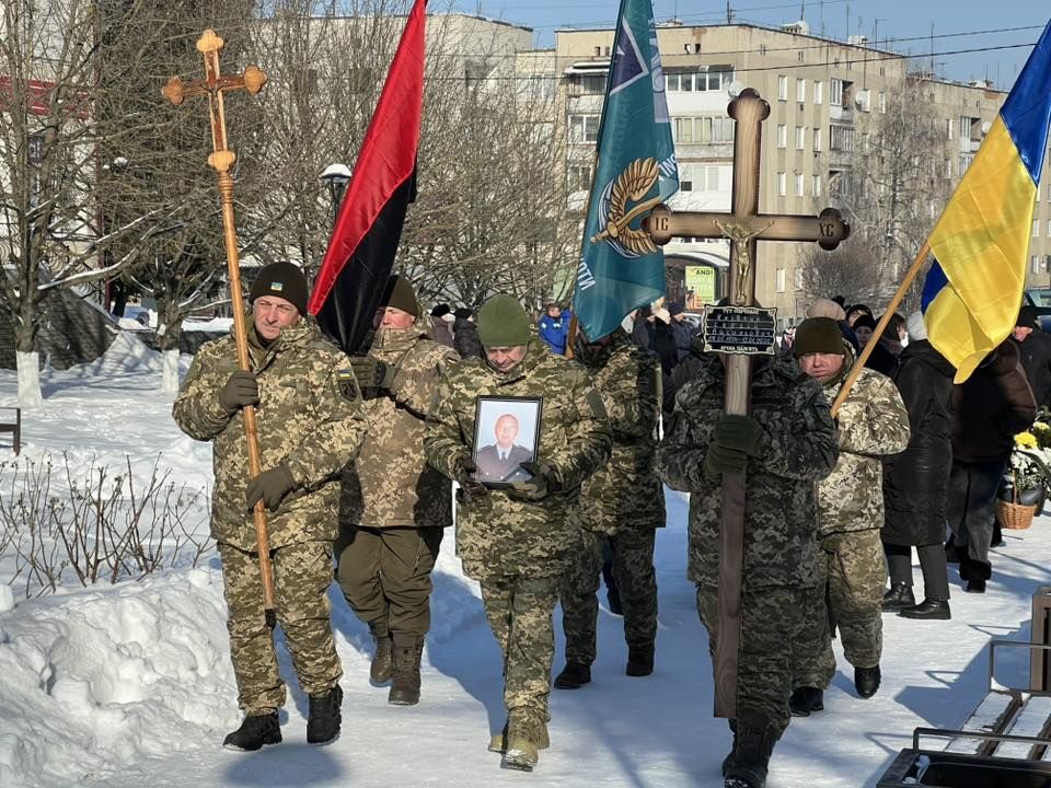 Городенка попрощалася із захисником Сергієм Яківчиком 6