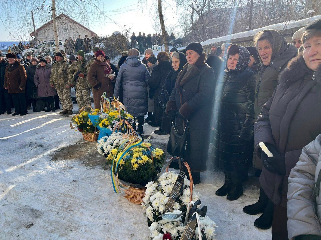 Городенка попрощалася із захисником Сергієм Яківчиком 3