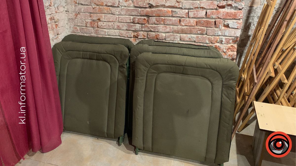 Пункт незламності запрацював у виставковій залі Народного дому 7