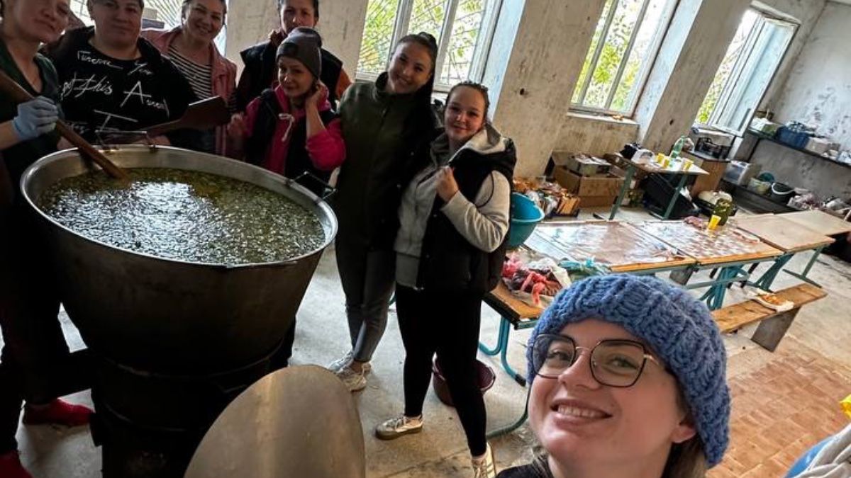 Як у Надвірній виготовили 8 тисяч сухпайків для військових: історія "Кулінарного батальйону" 7