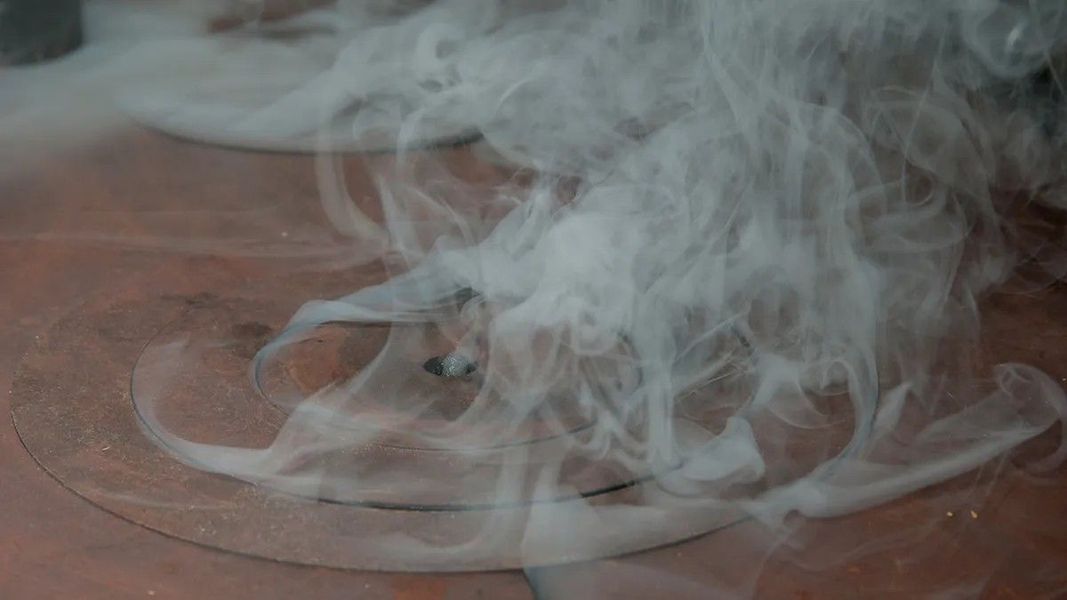 Родина отруїлася чадним газом у Ланчині: постраждала мати та діти