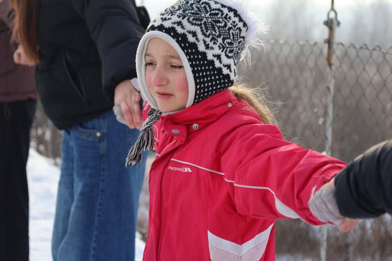 З’єднали два береги Пруту: у Коломиї пластуни утворили живий ланцюг до Дня Соборності 11
