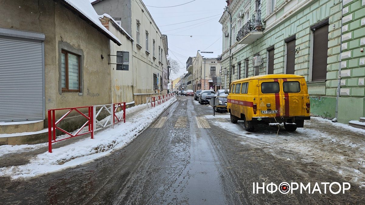Через витік газу в середмісті Коломиї знову перекрили вулицю