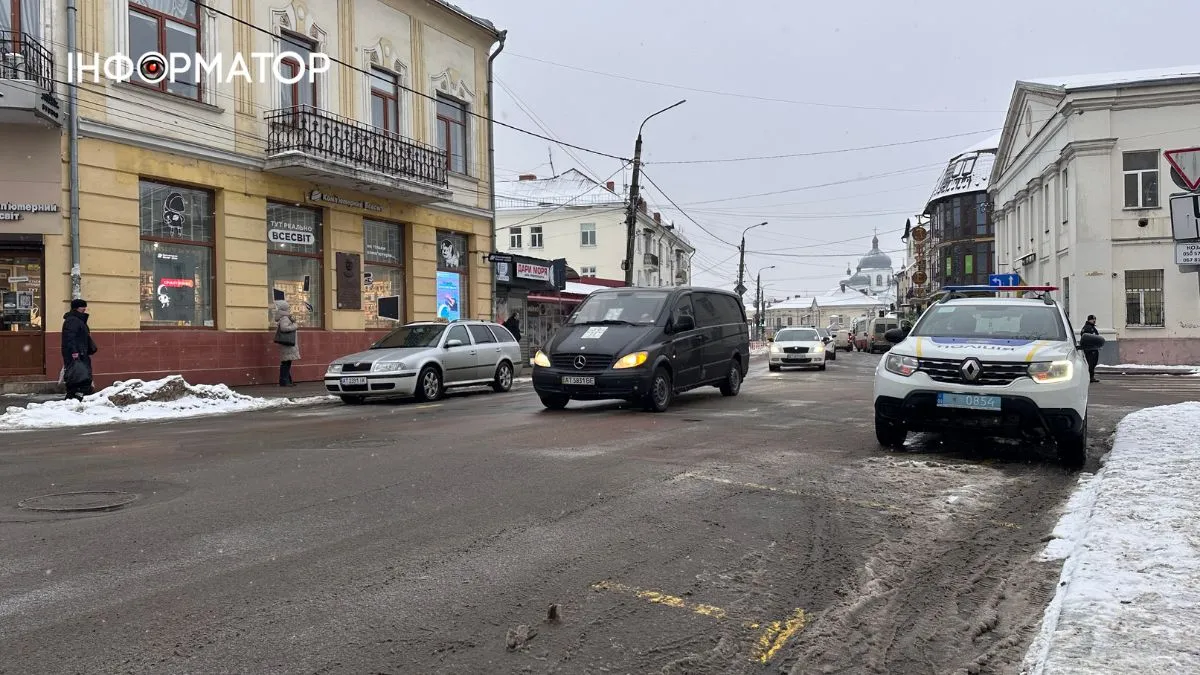 У Коломиї "на щиті" зустріли полеглого Героя Юрія Новікова 2
