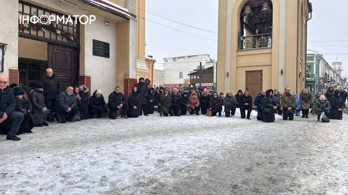 У Коломиї "на щиті" зустріли полеглого Героя Юрія Новікова 4