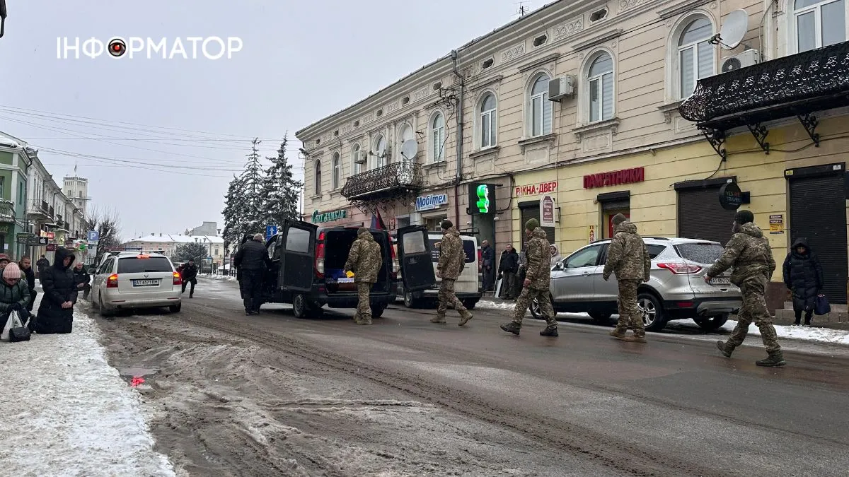 У Коломиї "на щиті" зустріли полеглого Героя Юрія Новікова 6