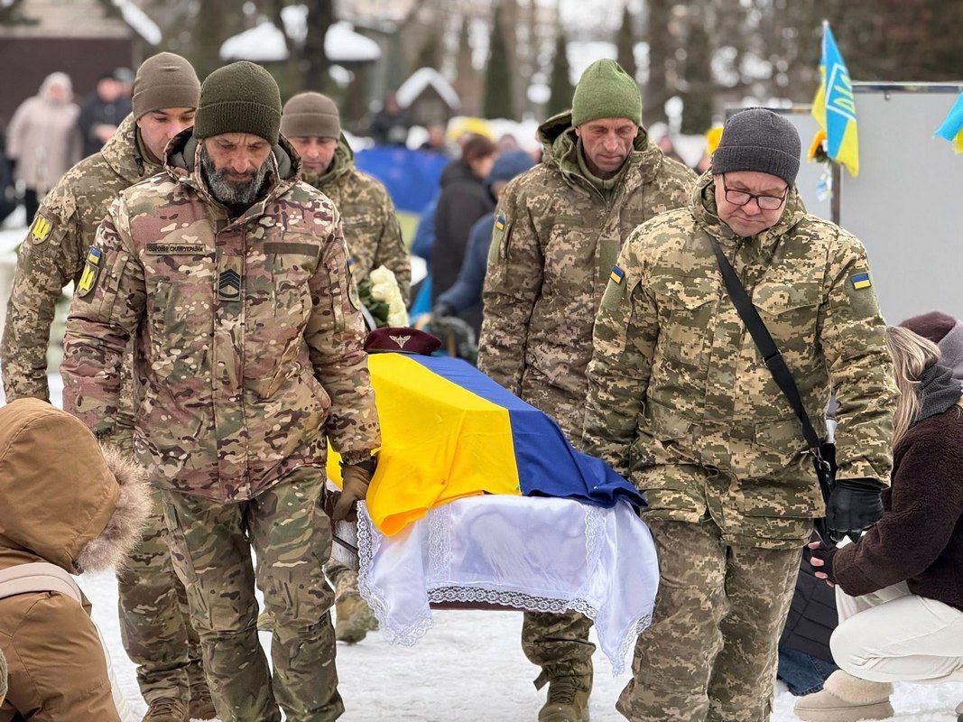 До Отинії на вічний спочинок повернувся захисник Микола Чекіс 1