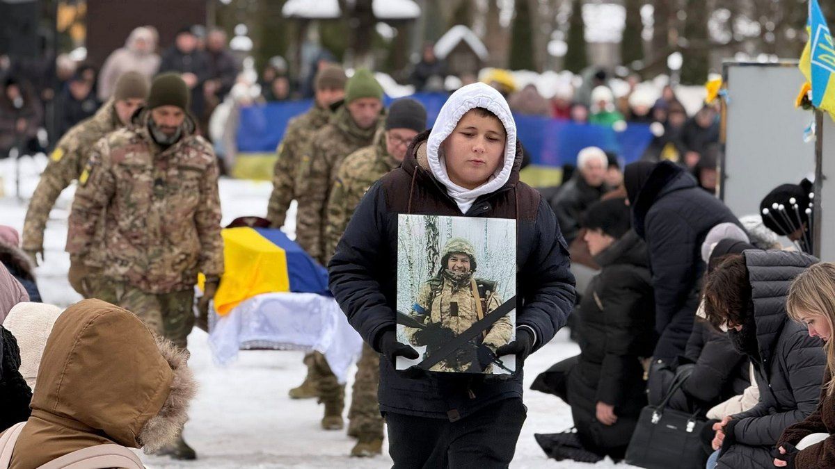 Прощання з Миколою Чекісом: Герой назавжди повернувся до рідної Отинії