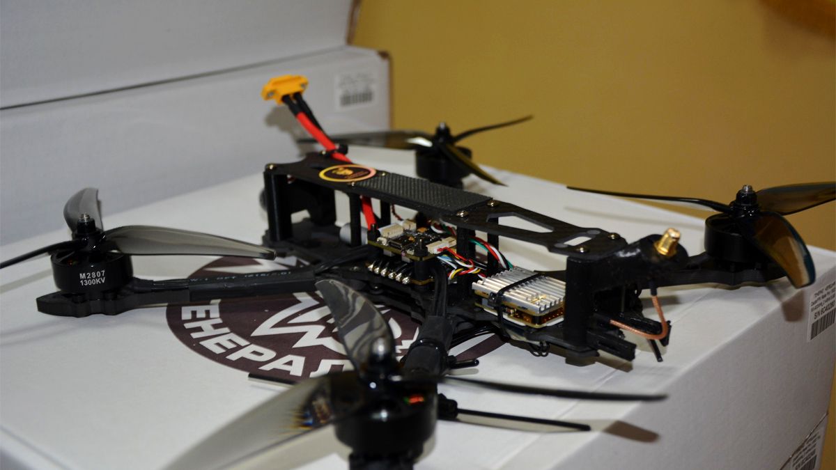 Надвірнянська міська рада закупила 60 FPV-дронів, які незабаром передадуть військовослужбовцям 1