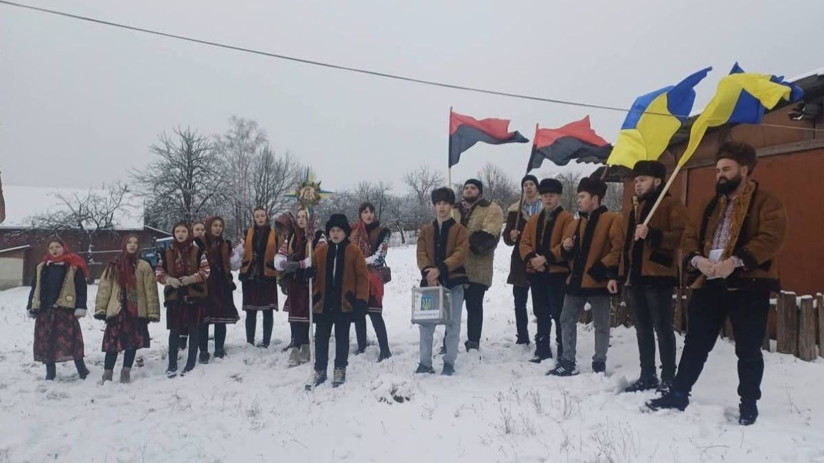 У Слободі благодійна коляда вже четвертий рік поспіль об’єднує громаду задля підтримки захисників 2