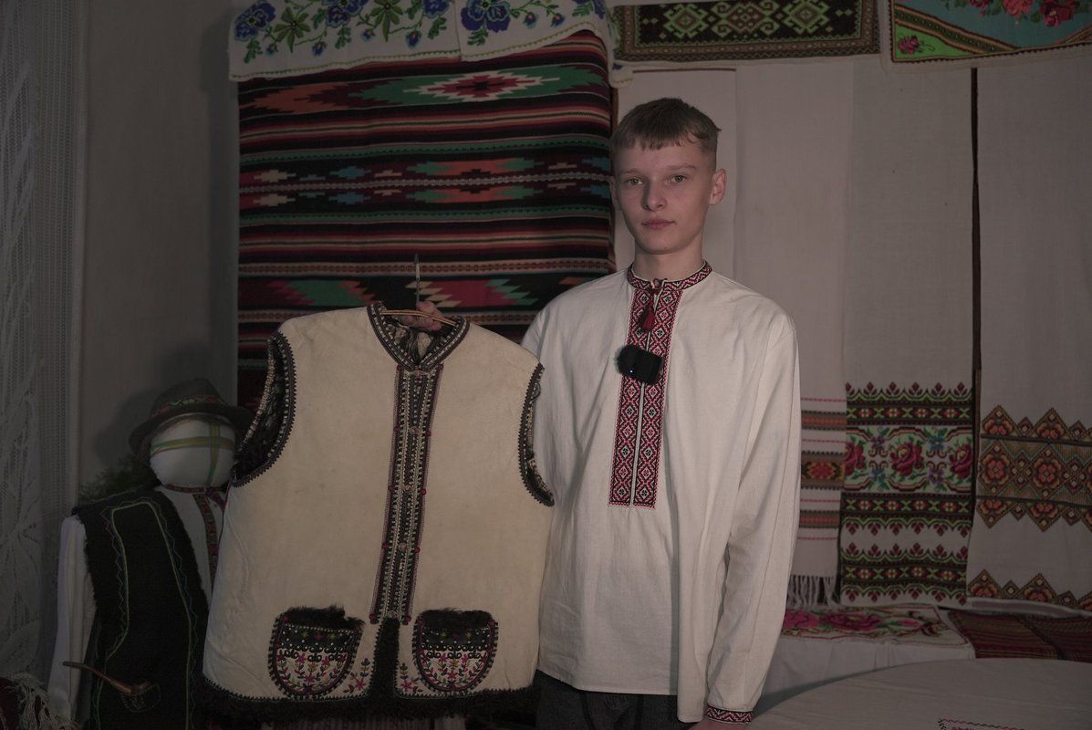 15-річний керівник хору "Жуківські бабусі" та завідувач музею: як школяр з Прикарпаття зберігає традиції 5