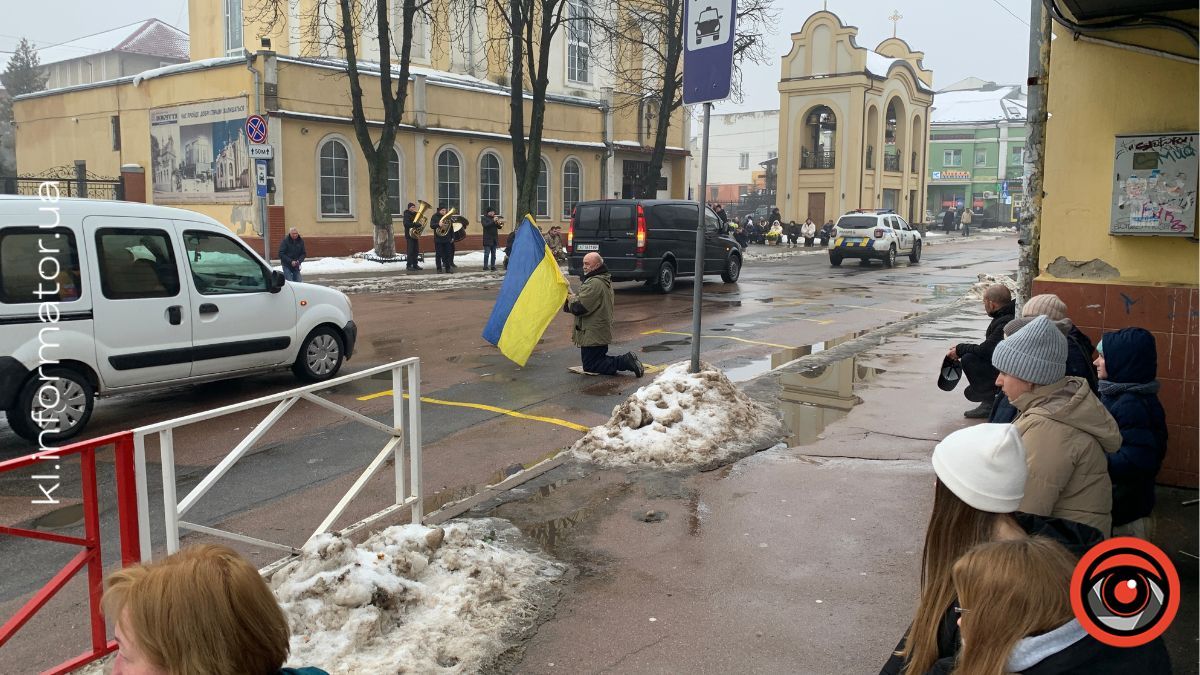 У Коломиї віддали шану загиблому захиснику Юрію Мельничуку 2