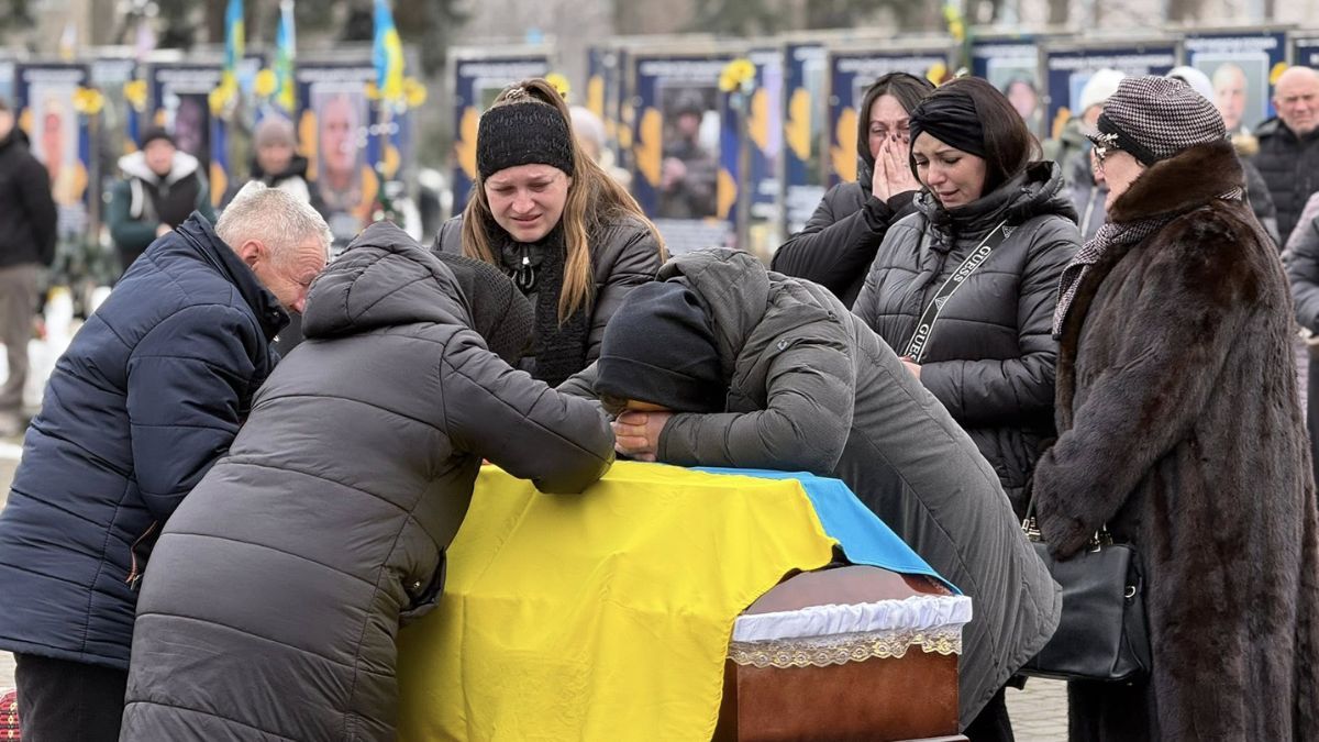 На вічний спочинок на Коломйищину повернувся захисник Анатолій Гавадзин