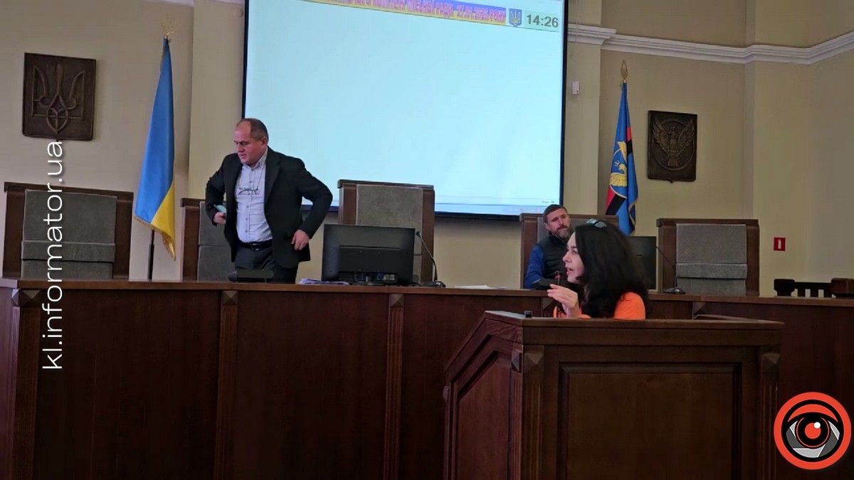 Два запитання і 60 грн на картці, але влада Коломиї виховательці слова так і не надала