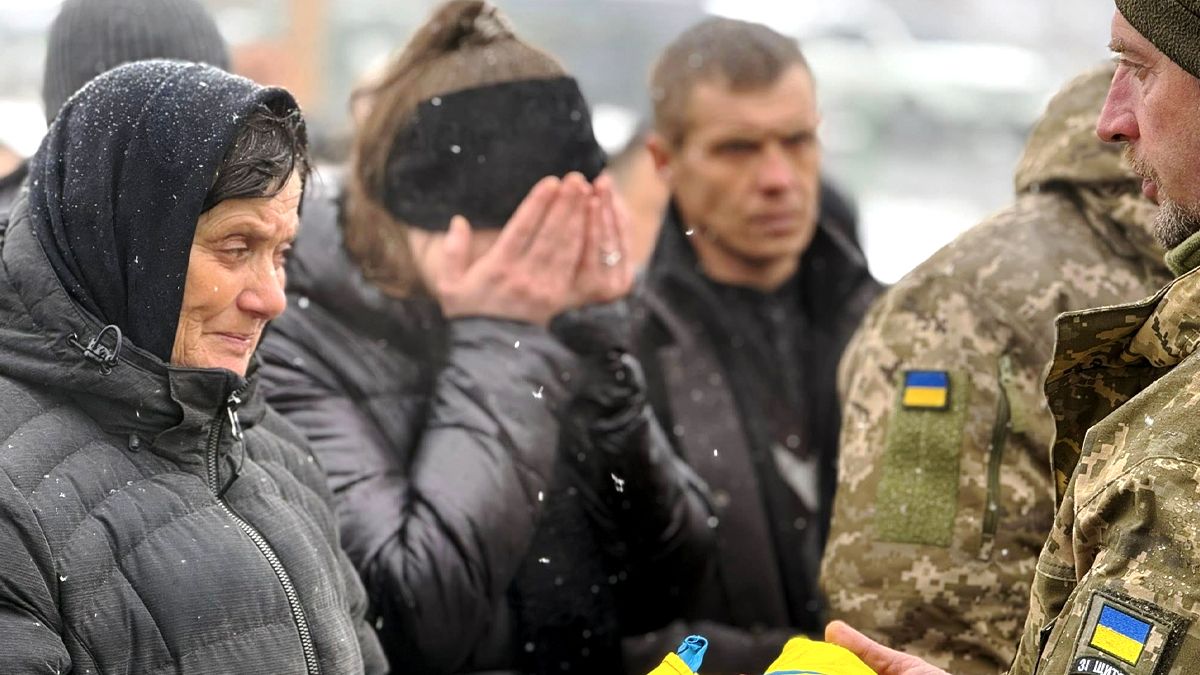 Отинійська громада попрощалася з воїном Анатолієм Гавадзином 5