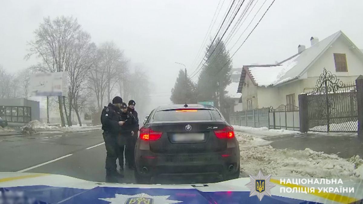 Пів року в бігах та затримання у Коломиї: поліція спіймала прикарпатця, який жорстоко побив рівнянина 2