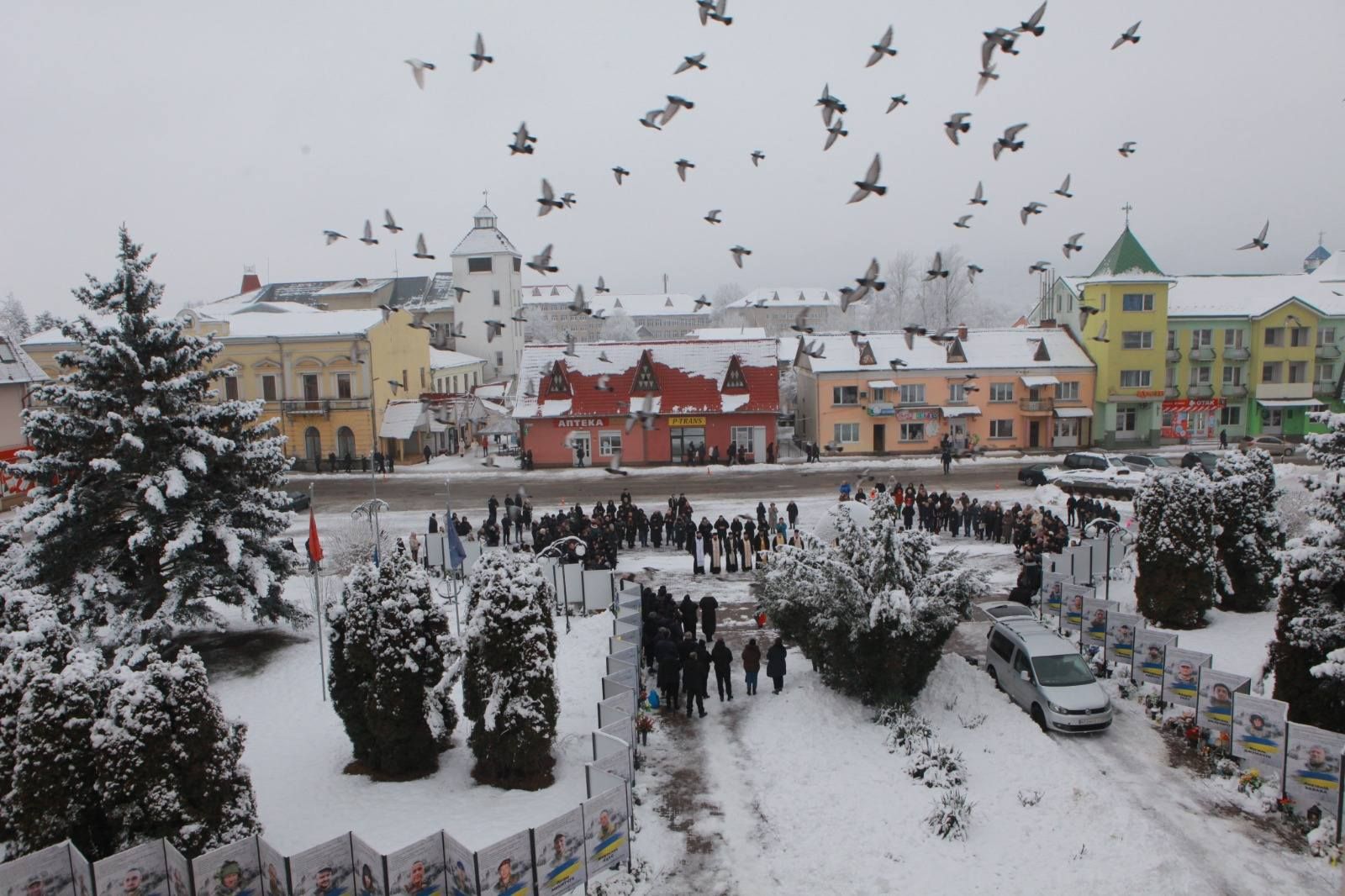 У Кососві вшанували памʼять полеглих Героїв 6