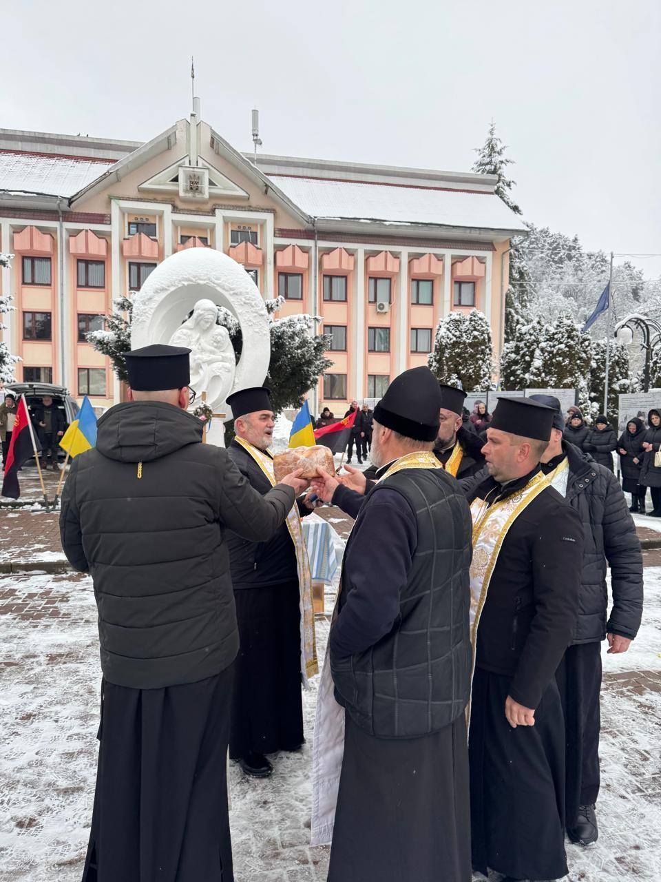 У Кососві вшанували памʼять полеглих Героїв 7