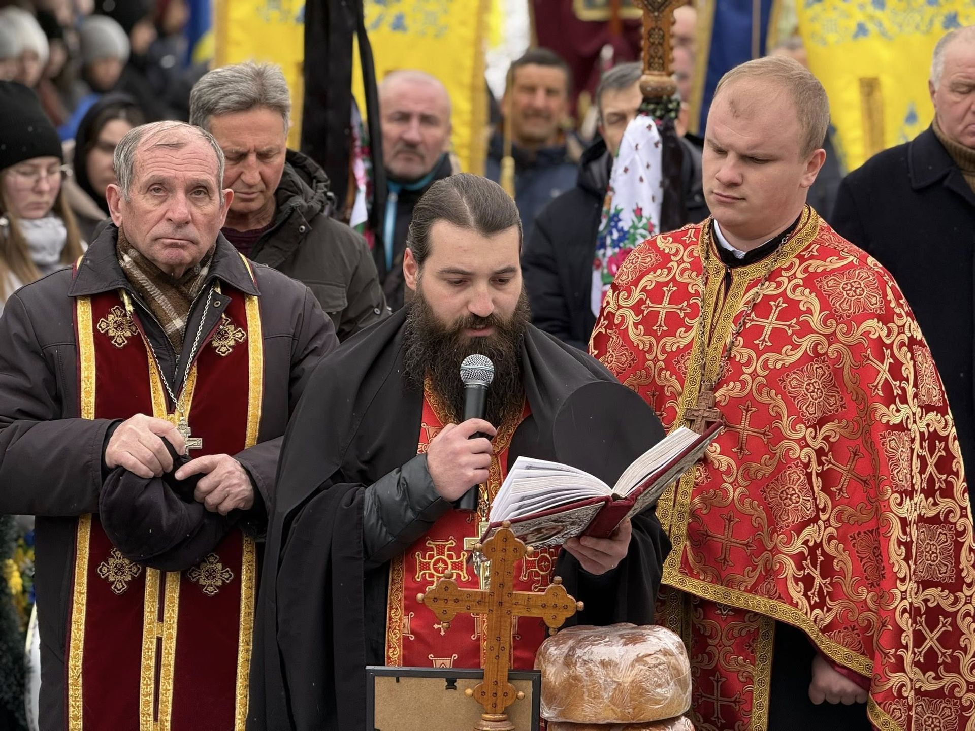 На Коломийщині попрощались із загиблим воїном Мироном Крицьким 2