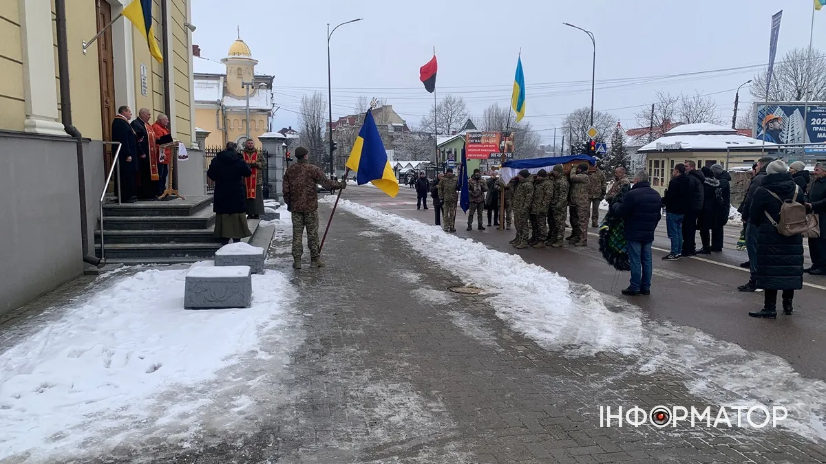У Коломиї  зустріли загиблого захисника Сергія Задорожнього 3