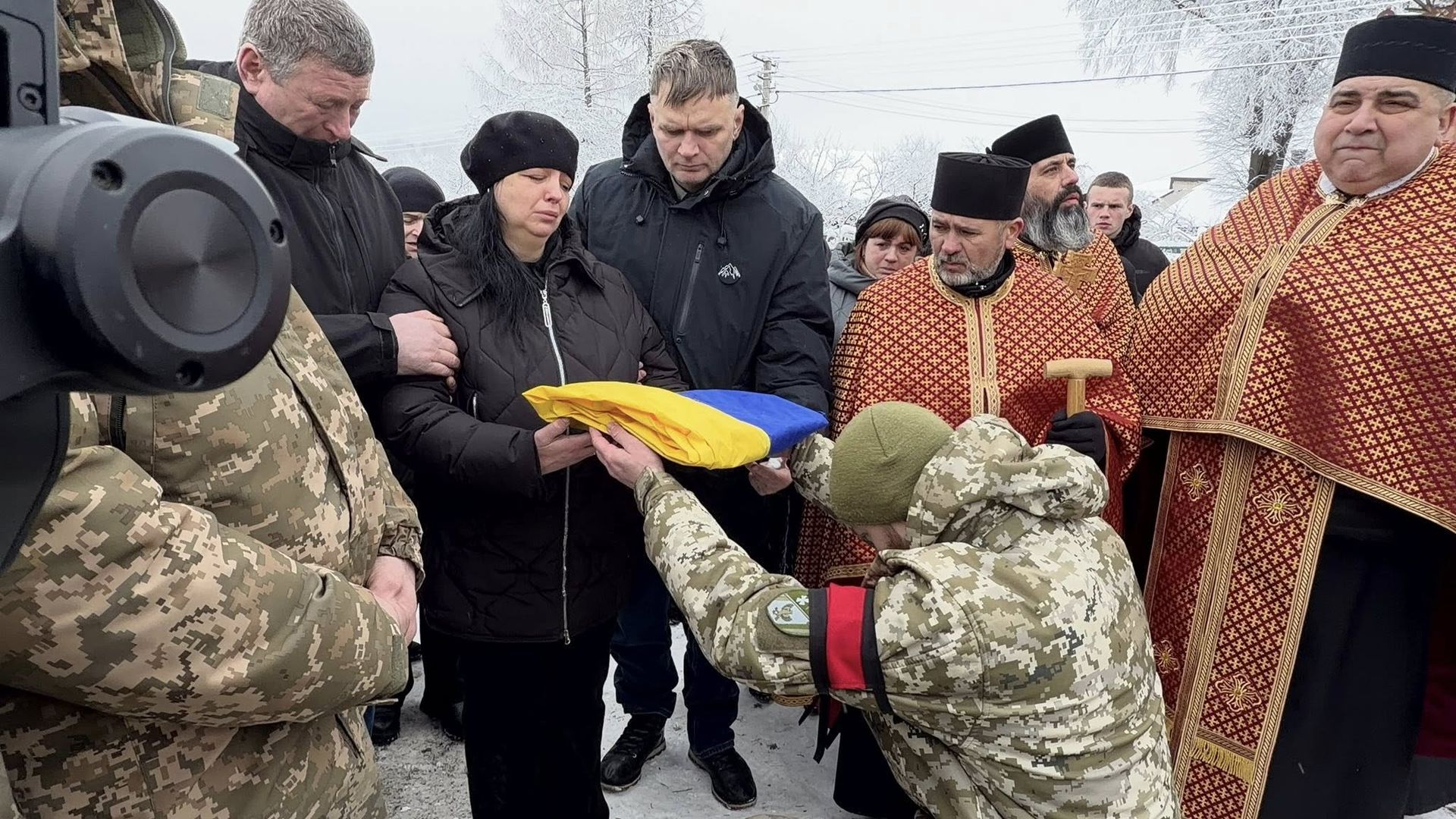 У Надвірній попрощались із загиблим воїном Володимиром Марусином 2