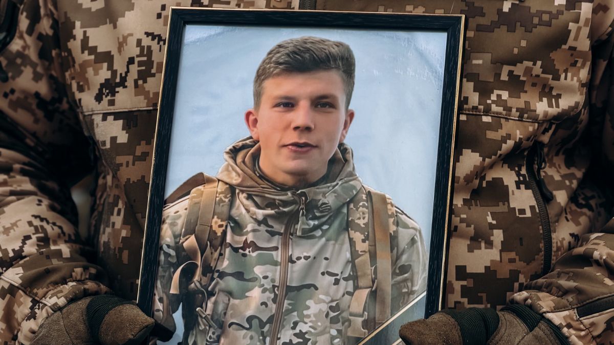 У Коломиї попрощались із загиблим воїном Сергієм Задорожнім