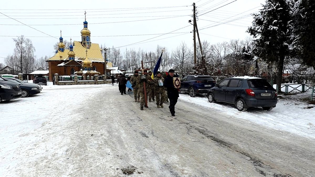 В останню путь на Надвірнянщині провели Ігоря Молотковського 5