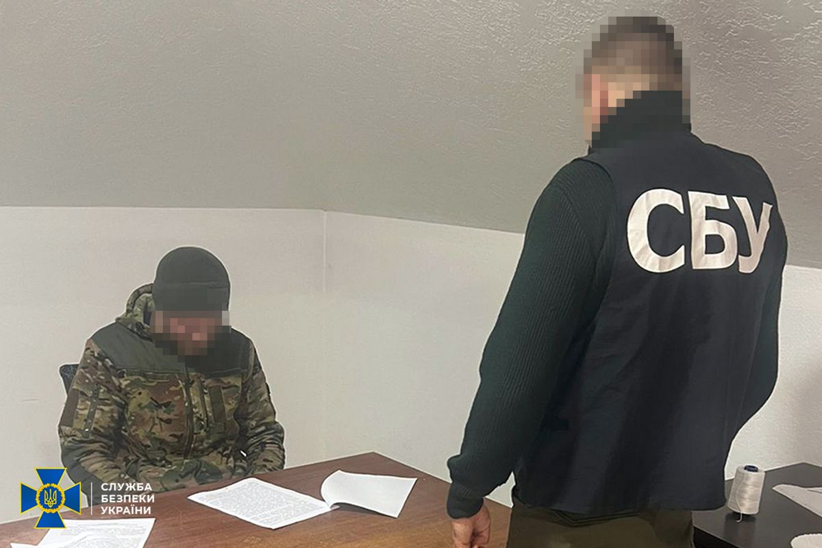 Прикордонник виявився причетним до незаконного переправлення за кордон чоловіків з Прикарпаття 1