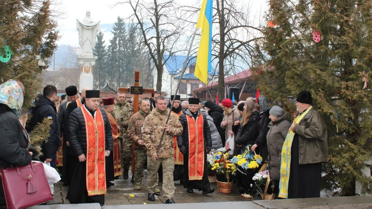 Похорон померлого Героя з Верховини Петра Кузика