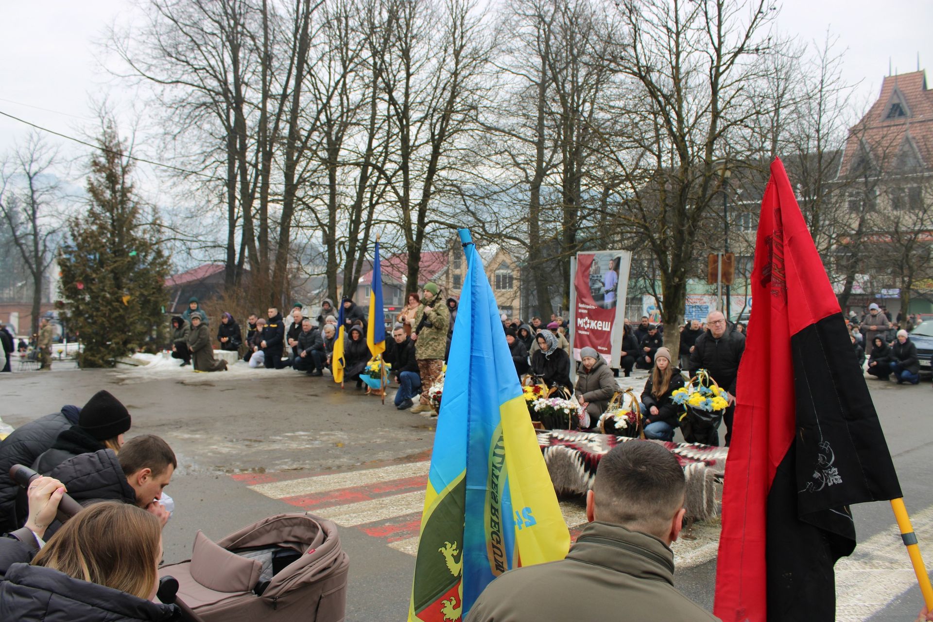 У Верховині провели в останню дорогу померлого воїна Петра Кузика 4