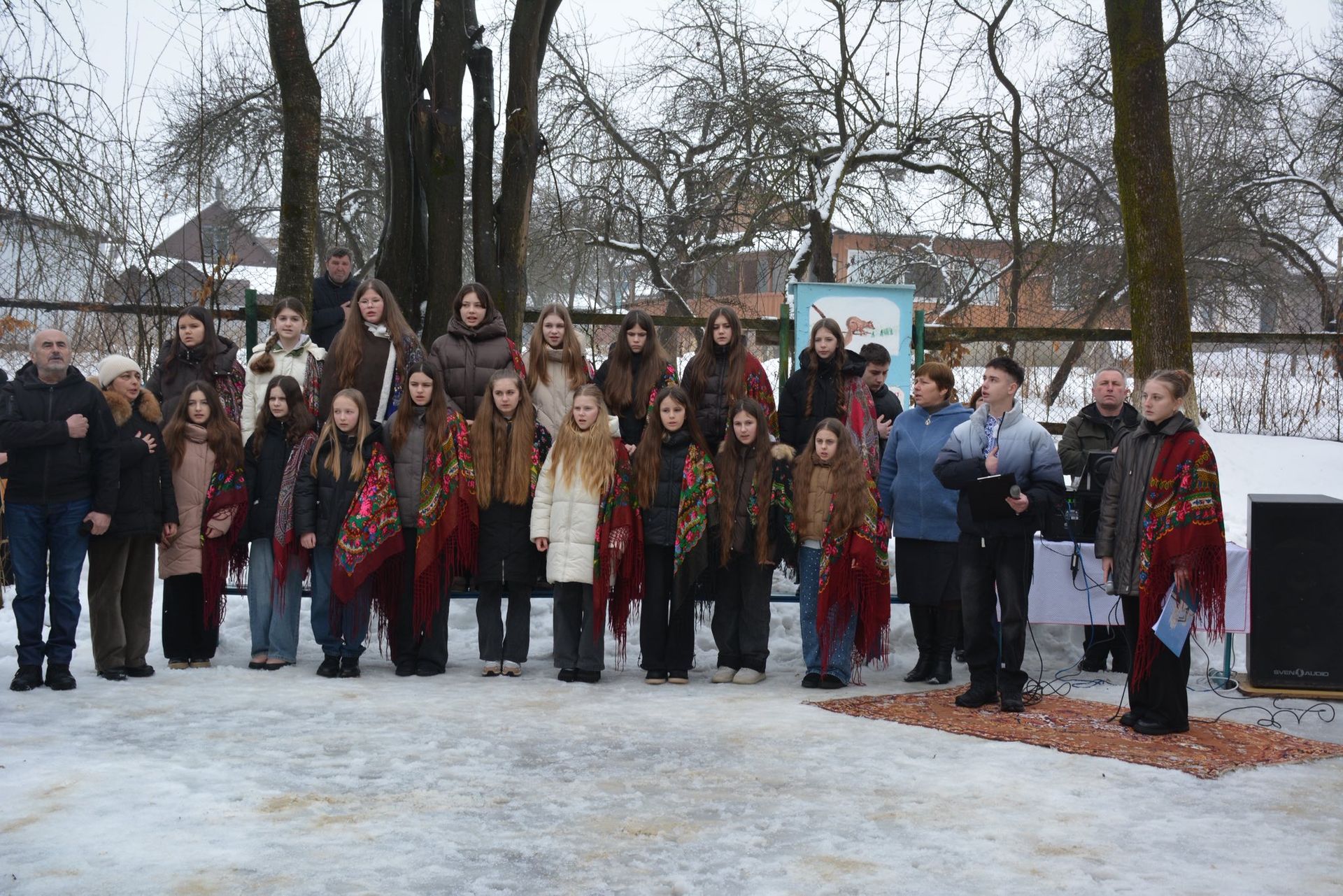 На Надвірнянщині відкрили памʼятну дошку полеглому захиснику Андрію Демидюку 3