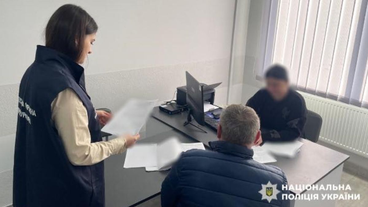 Збитки майже на пів мільйона: на Прикарпатті оголосили підозри за незаконні рубки лісу 1
