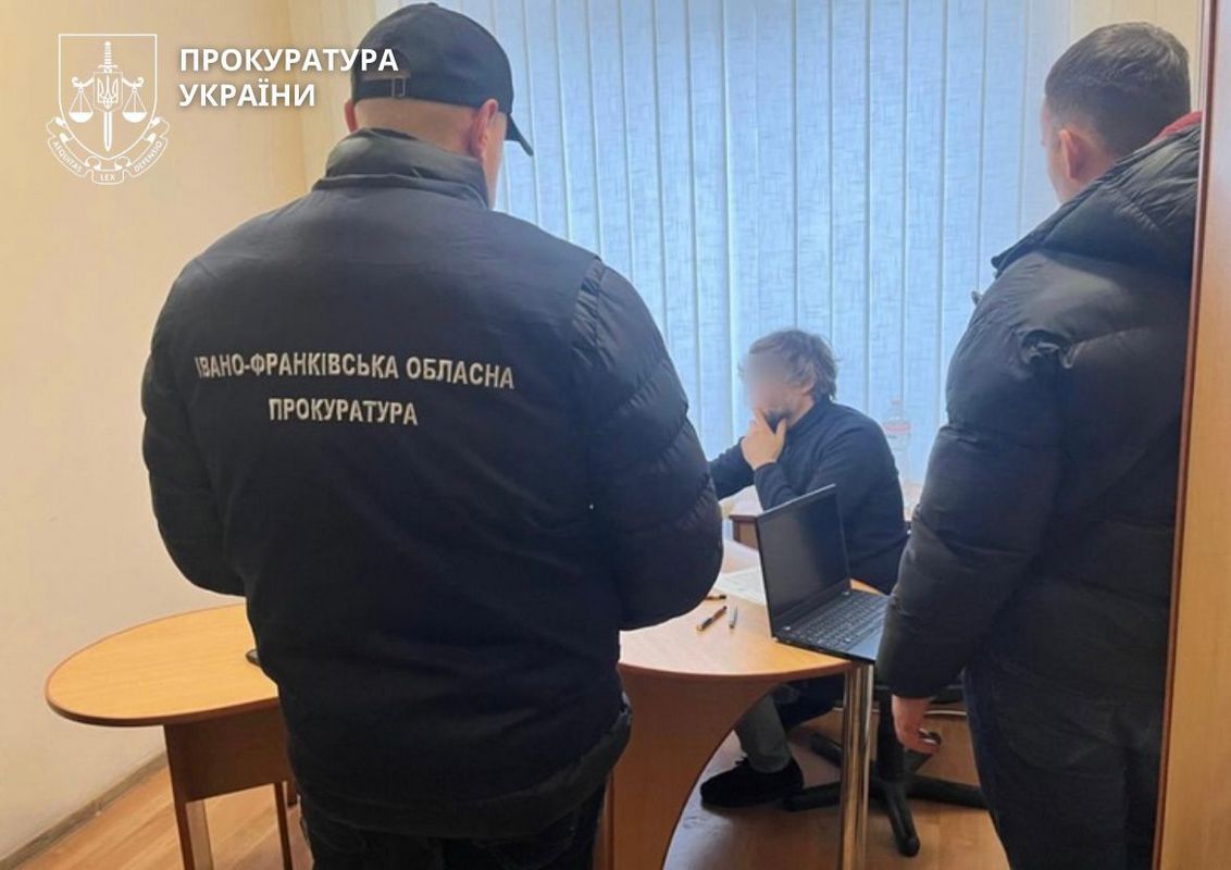 Схему з продажу посад з бронюванням викрили в Укрзалізниці та ДСНС Прикарпаття 3