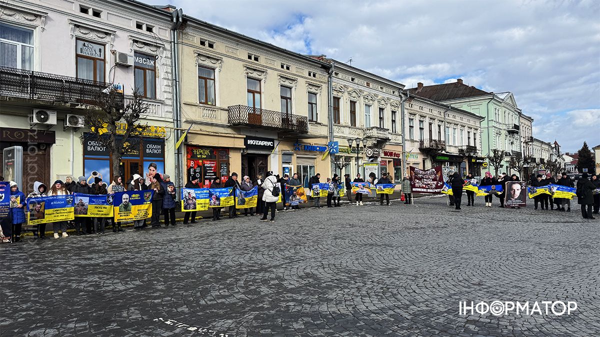 У Коломиї вкотре провели акцію-нагадування про всіх зниклих безвісти та полонених 7