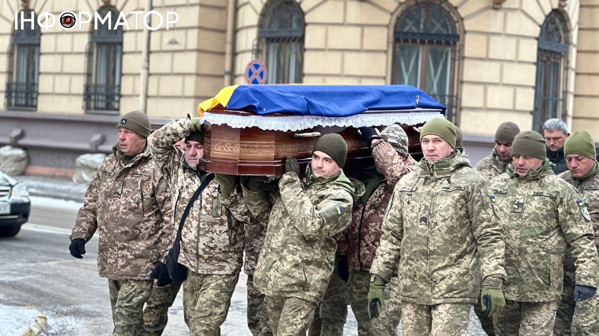 У Коломиї попрощалися із Героєм Ярославом Томенком 6