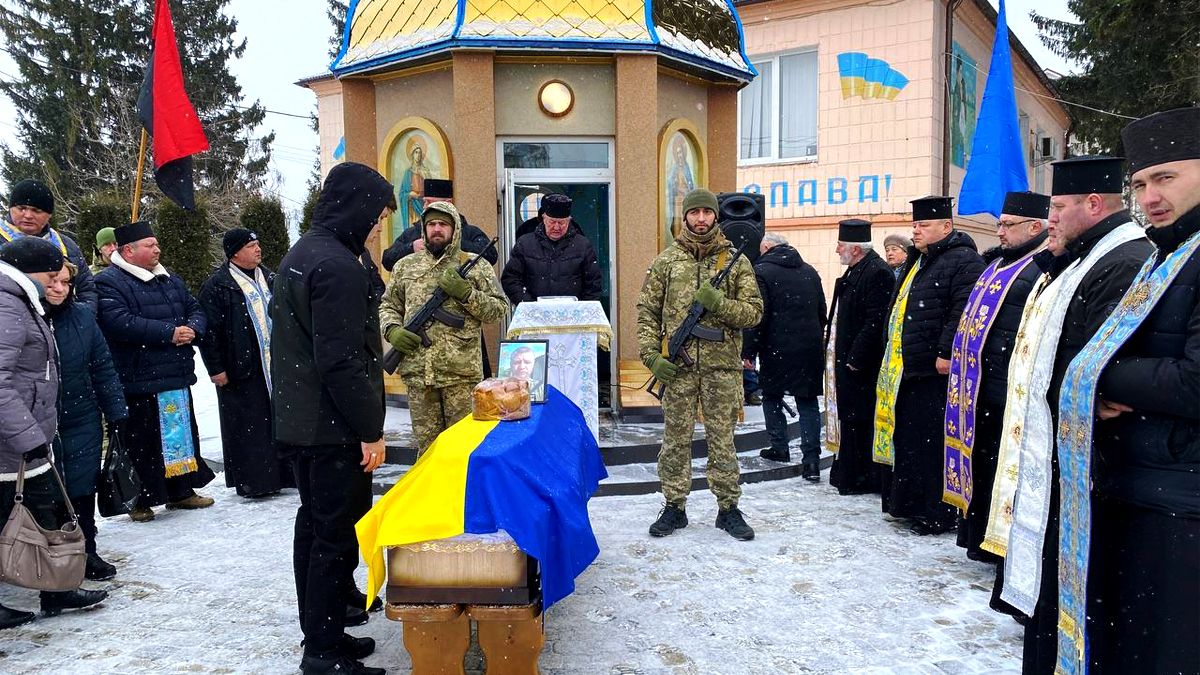 На вічний спочинок у Городенку повернувся Андрій Шумовський 4