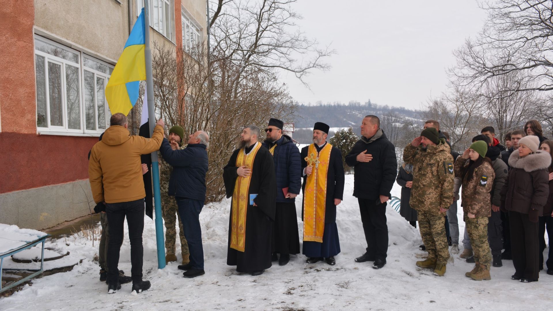 Підняття прапора Надії на Надвірнянщині